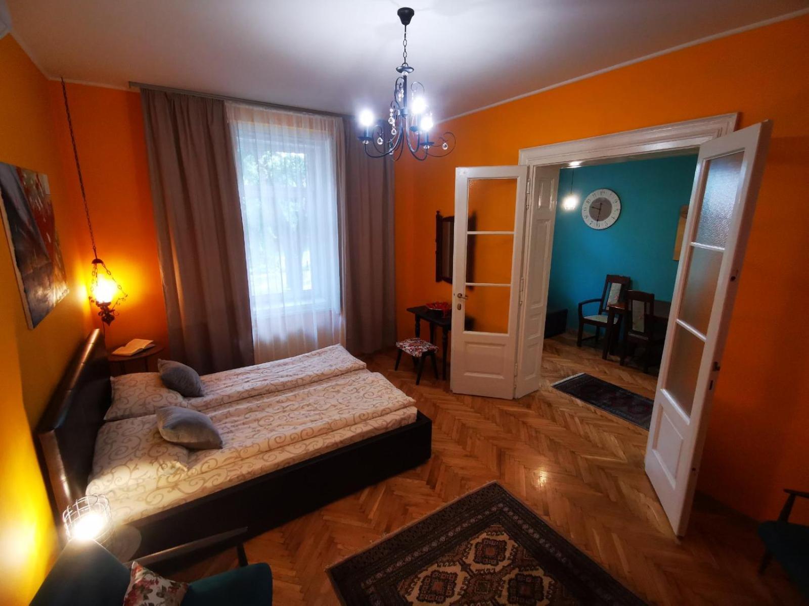 19 Apartment