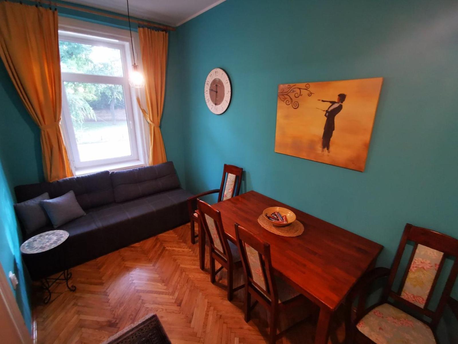 19 Apartment Sombor